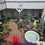 Apartamento - Boutique Design In *