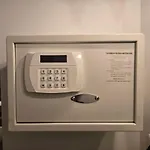 - Boutique Design In *