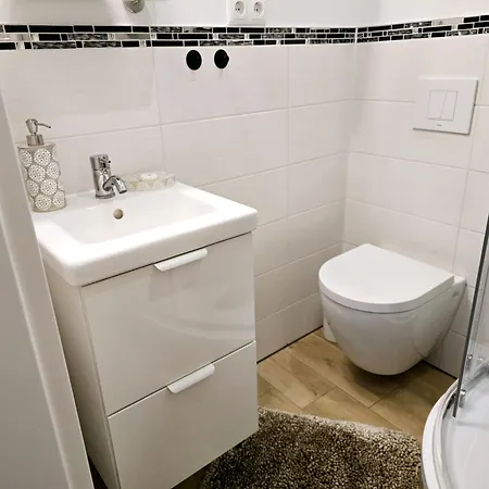 Apartament - Klimaanlage Whirpool Panoramafenster 5 Personen Kulturdenkmal *