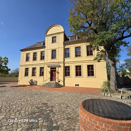 - Klimaanlage Whirpool Panoramafenster 5 Personen Kulturdenkmal Dessau-Rosslau
