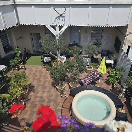 Apartament - Klimaanlage Whirpool Panoramafenster 5 Personen Kulturdenkmal *