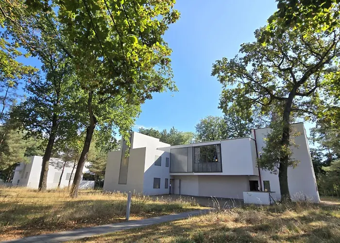 - Boutique Design In