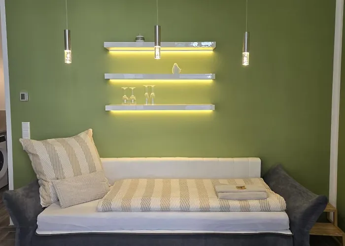 - Boutique Design In *