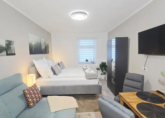 - Boutique Design In * Dessau-Rosslau